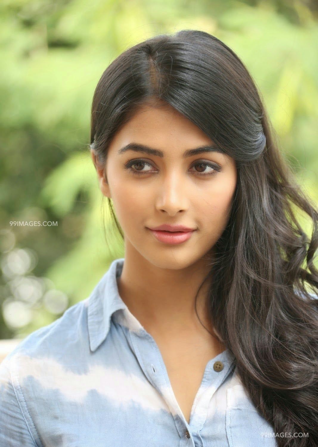 Pooja Hegde Hot Pics Wallpapers