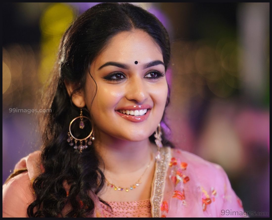 Prayaga Martin Hot Wallpapers