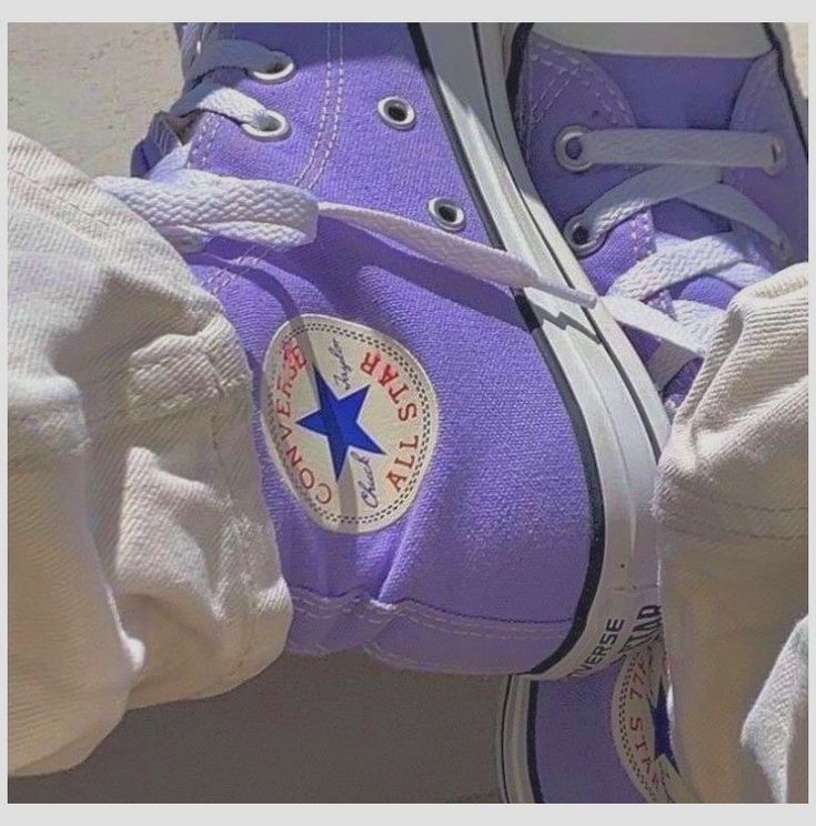 Purple Converse Aesthetic Wallpapers