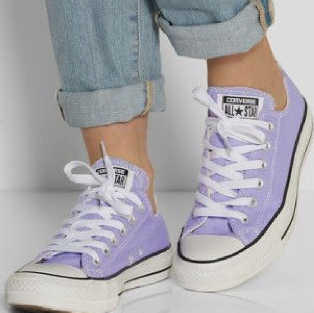 Purple Converse Aesthetic Wallpapers