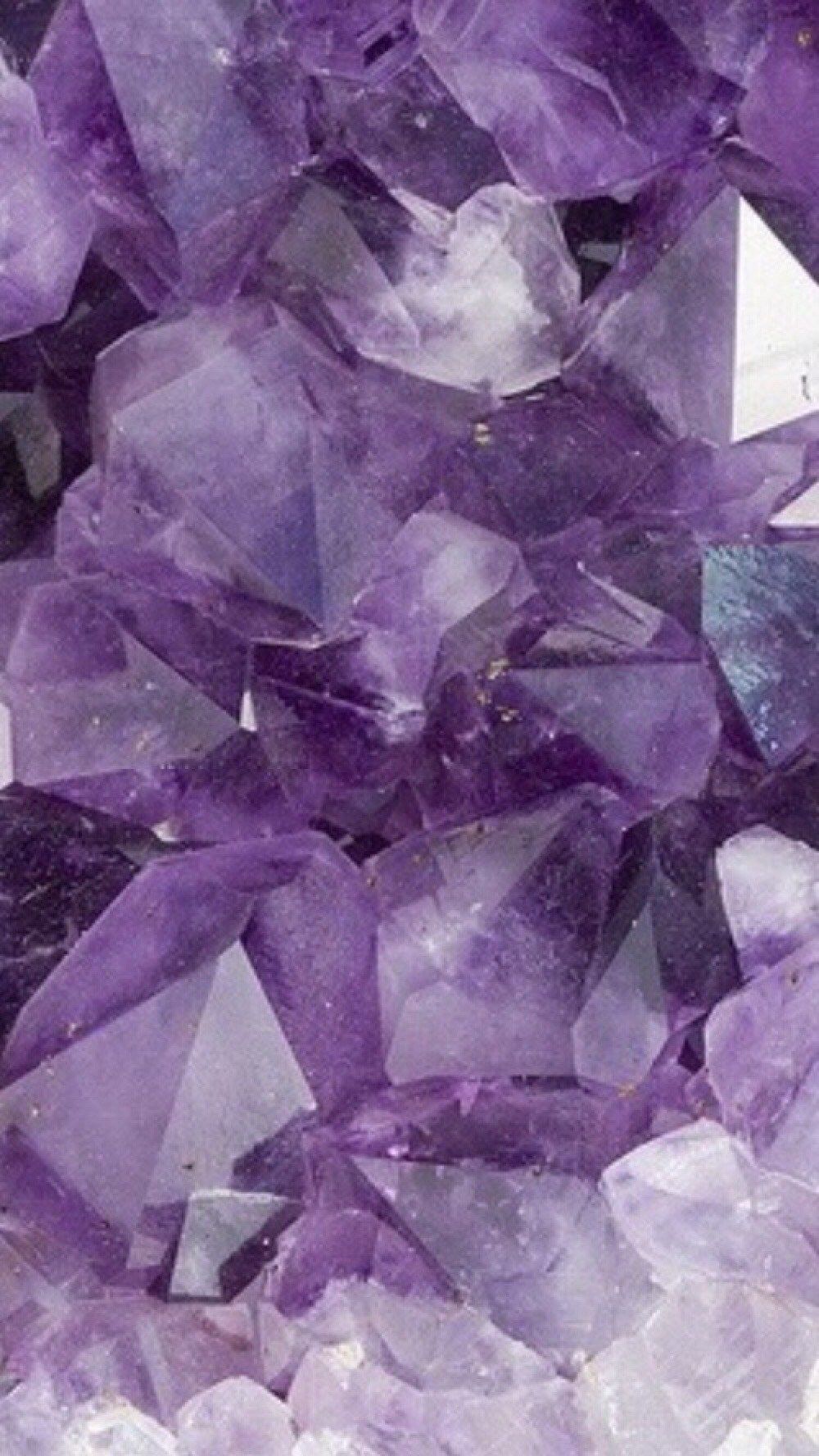 Purple Crystal Aesthetic Wallpapers