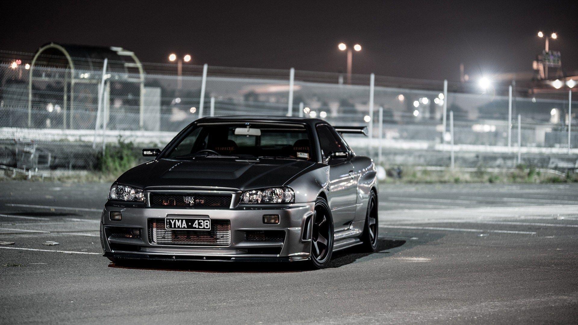 R34 Wallpapers