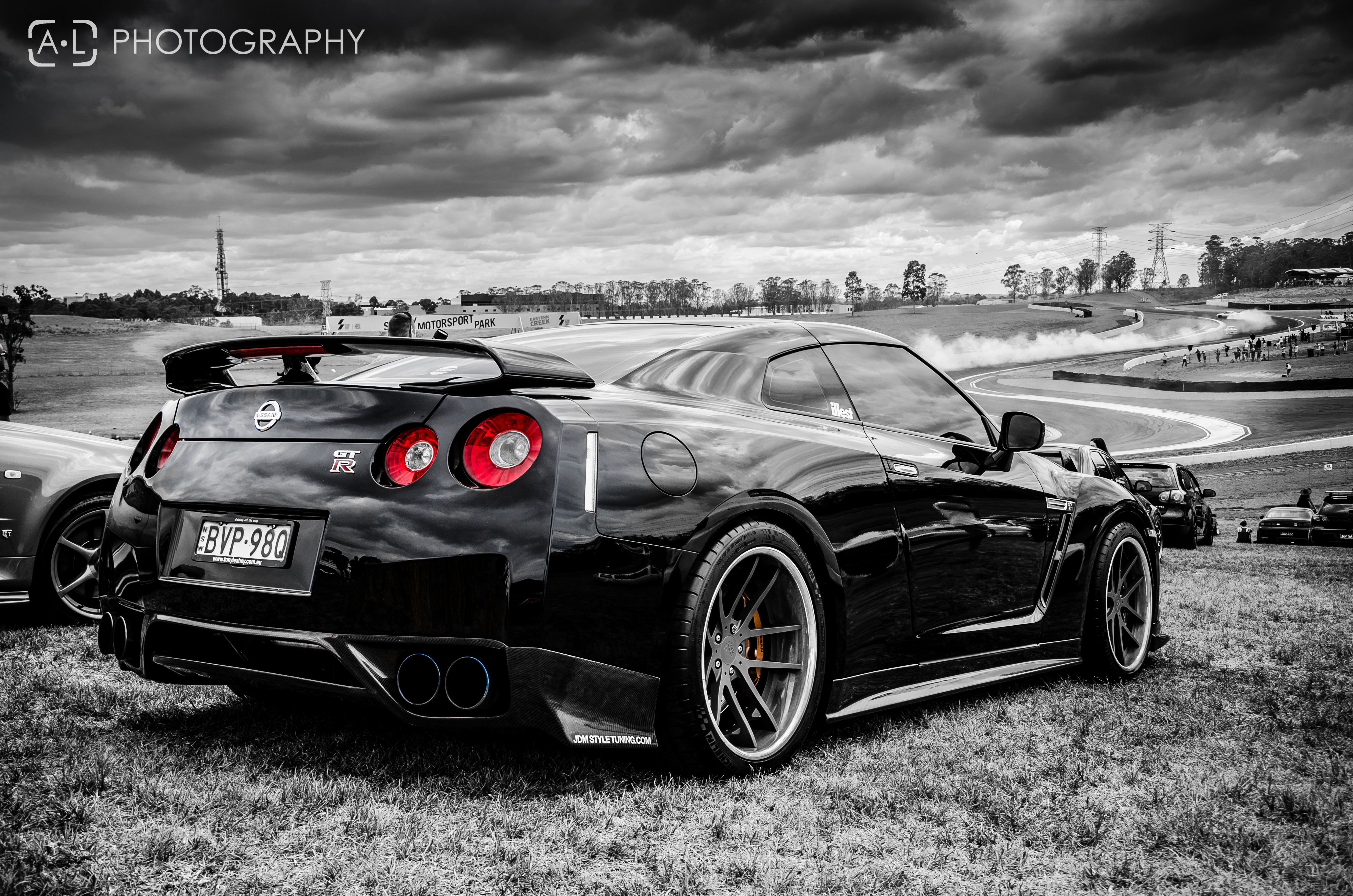 R35 Wallpapers