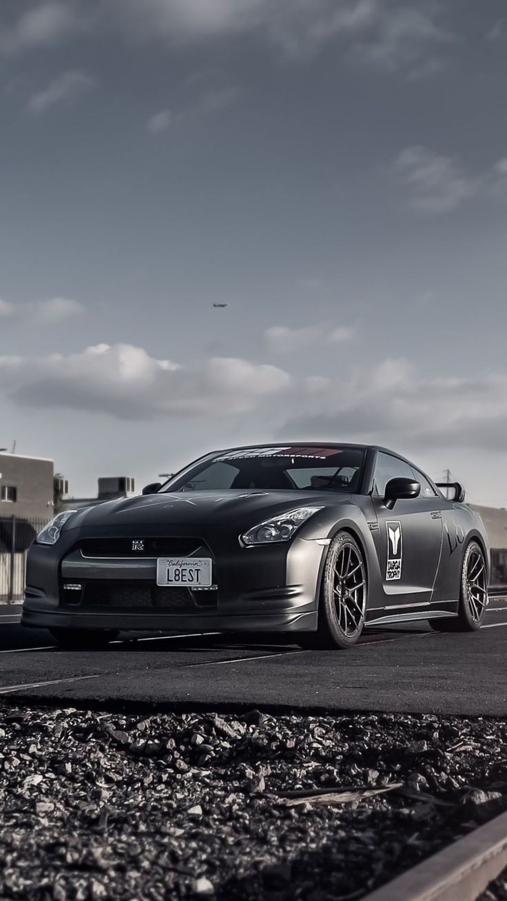 R35 Wallpapers