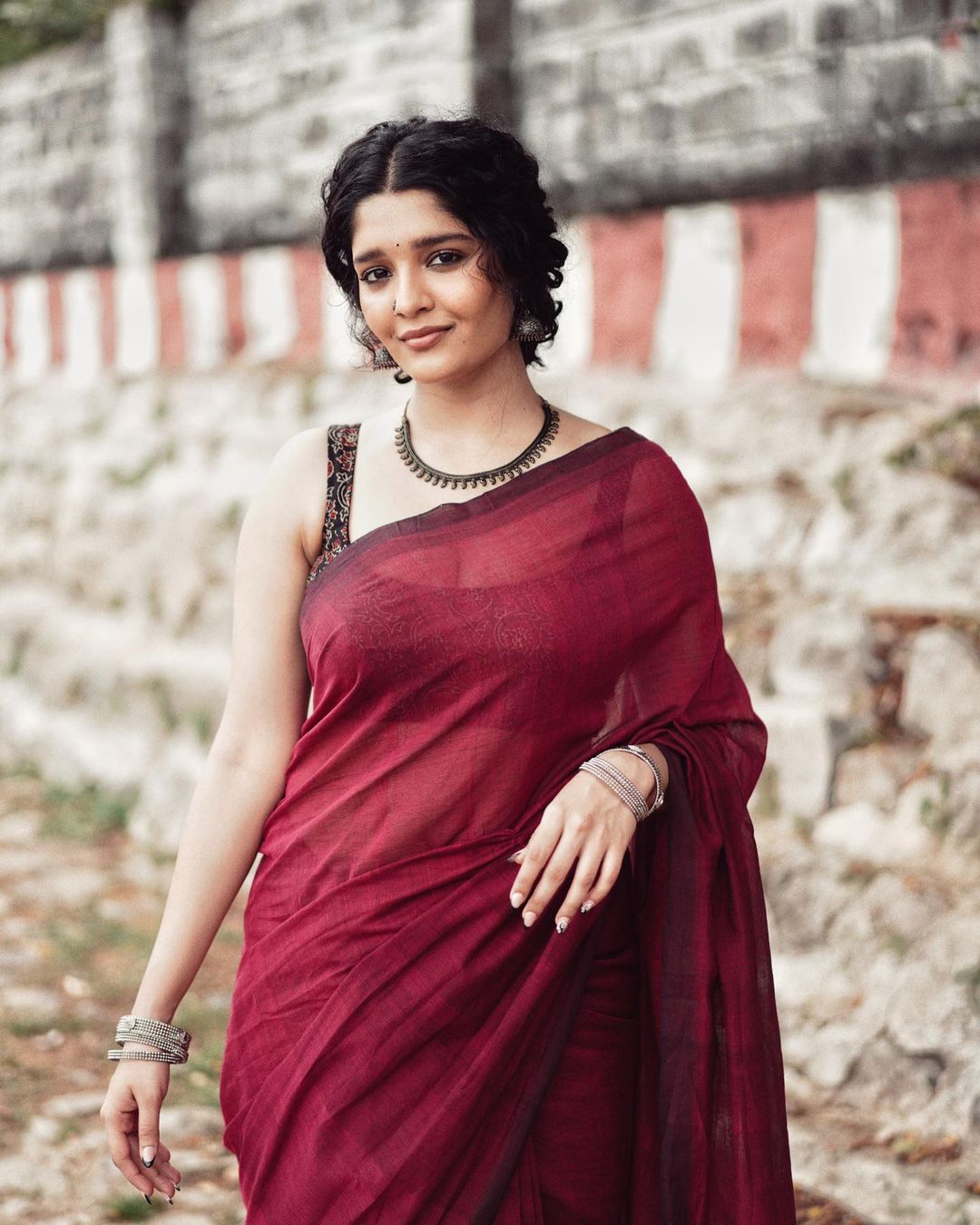 Ritika Singh Hot Wallpapers