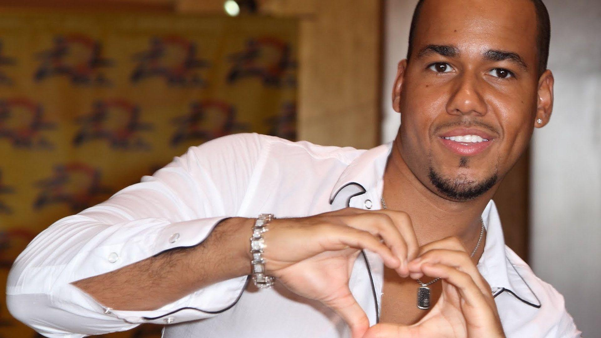 Romeo Santos Wallpapers