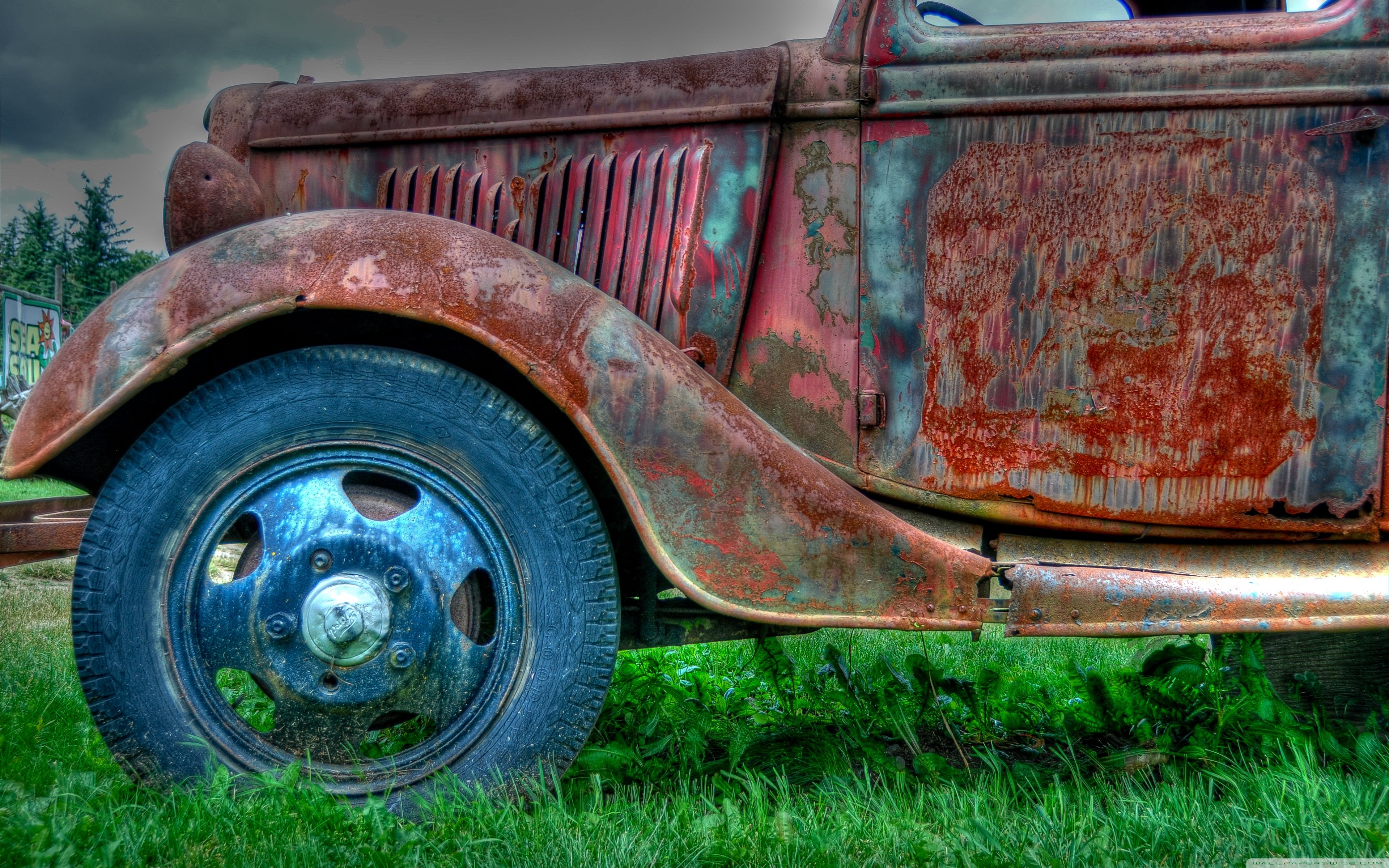 Rusty Old Car Wallpapers