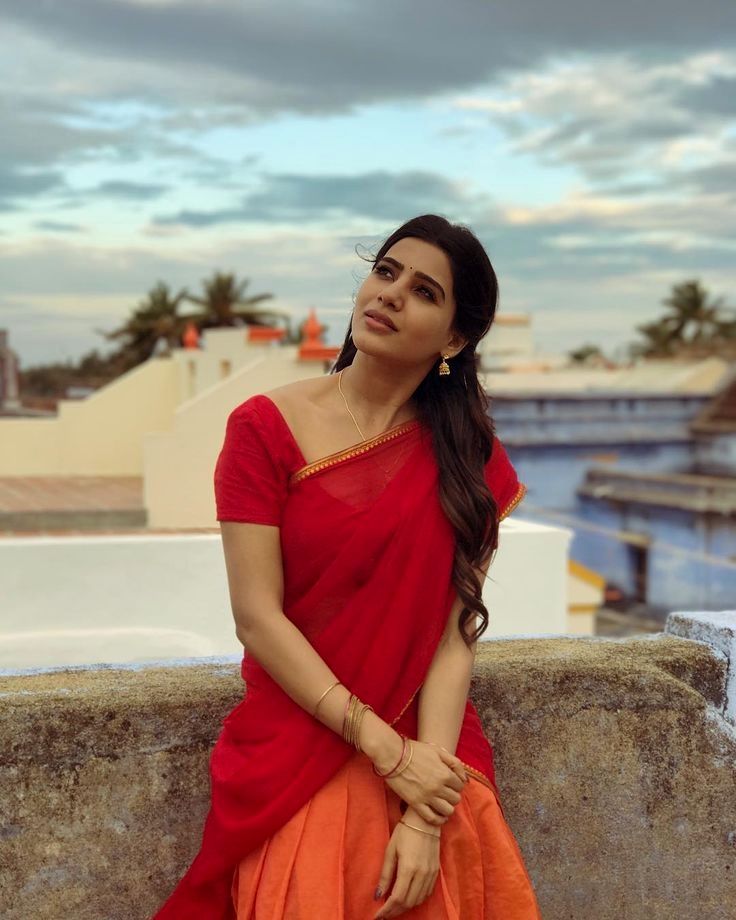 Samantha Saree Pics Wallpapers