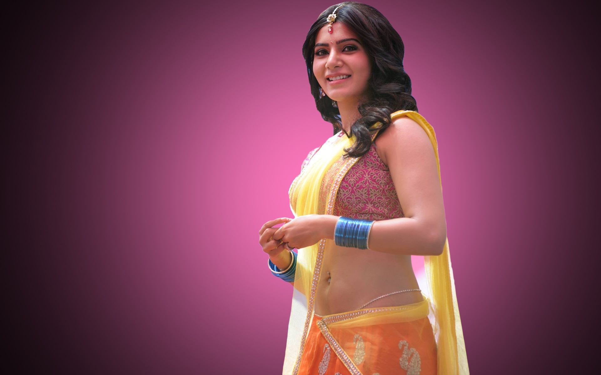 Samantha Saree Pics Wallpapers