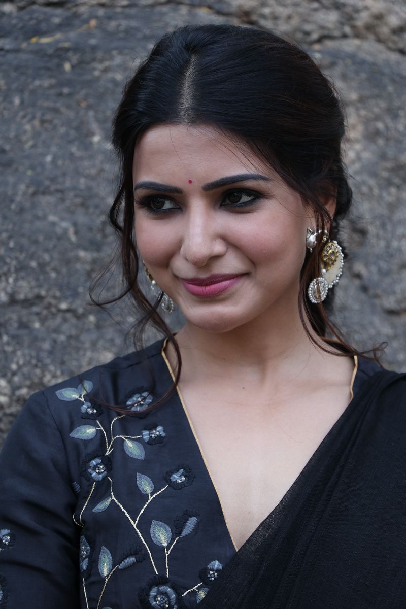 Samantha Saree Pics Wallpapers