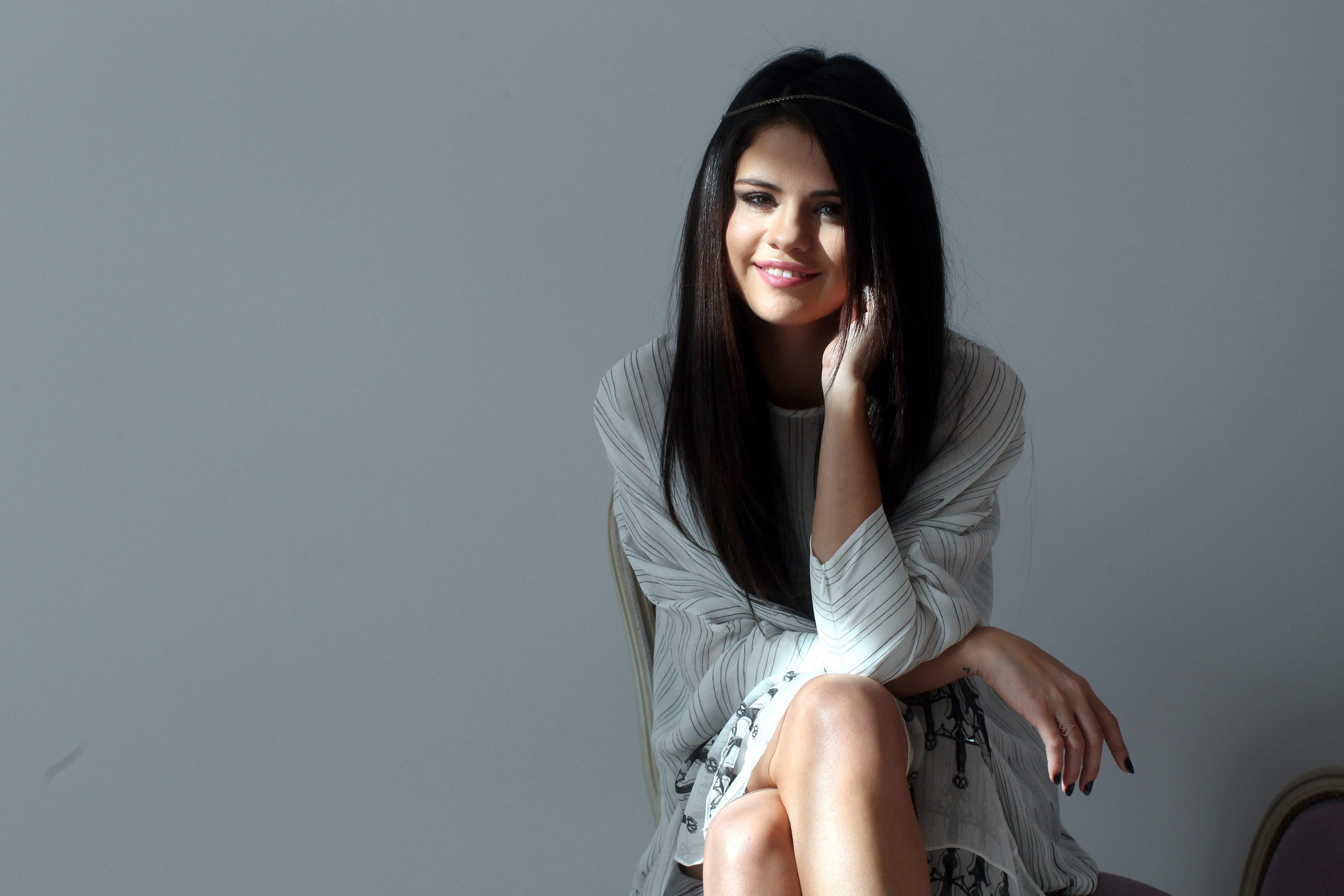 Selena Gomez Good For You Wallpapers