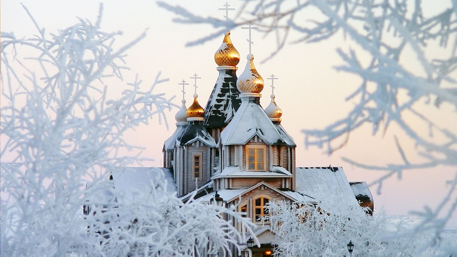 Snowy Russia Wallpapers