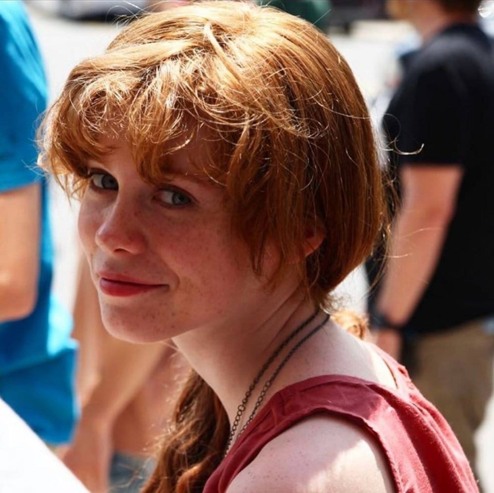 Sophia Lillis Hot Wallpapers