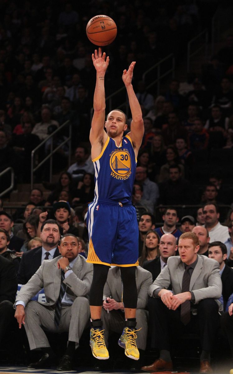 Stephen Curry Shooting Wallpapers