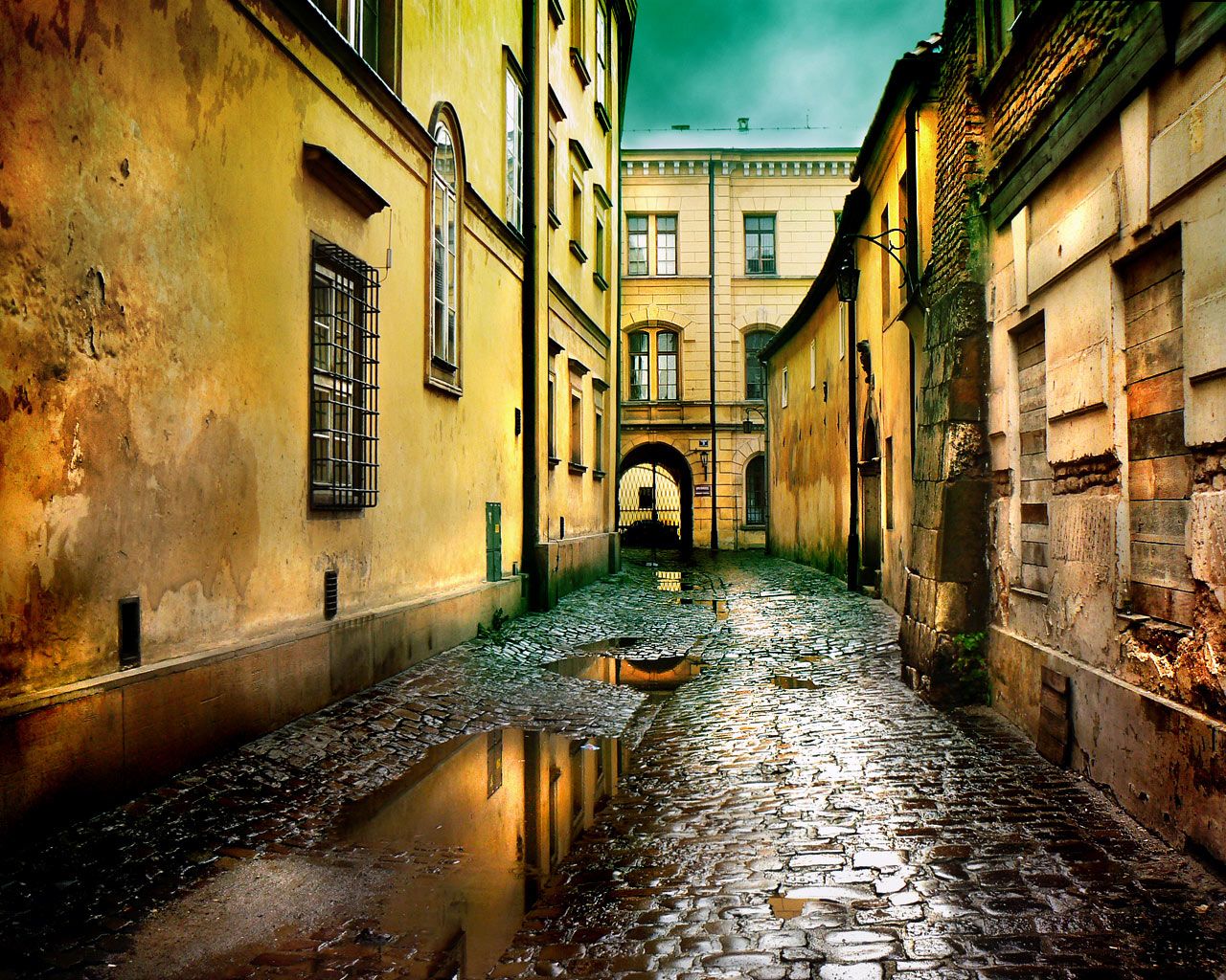 Street Of Rome Wallpapers