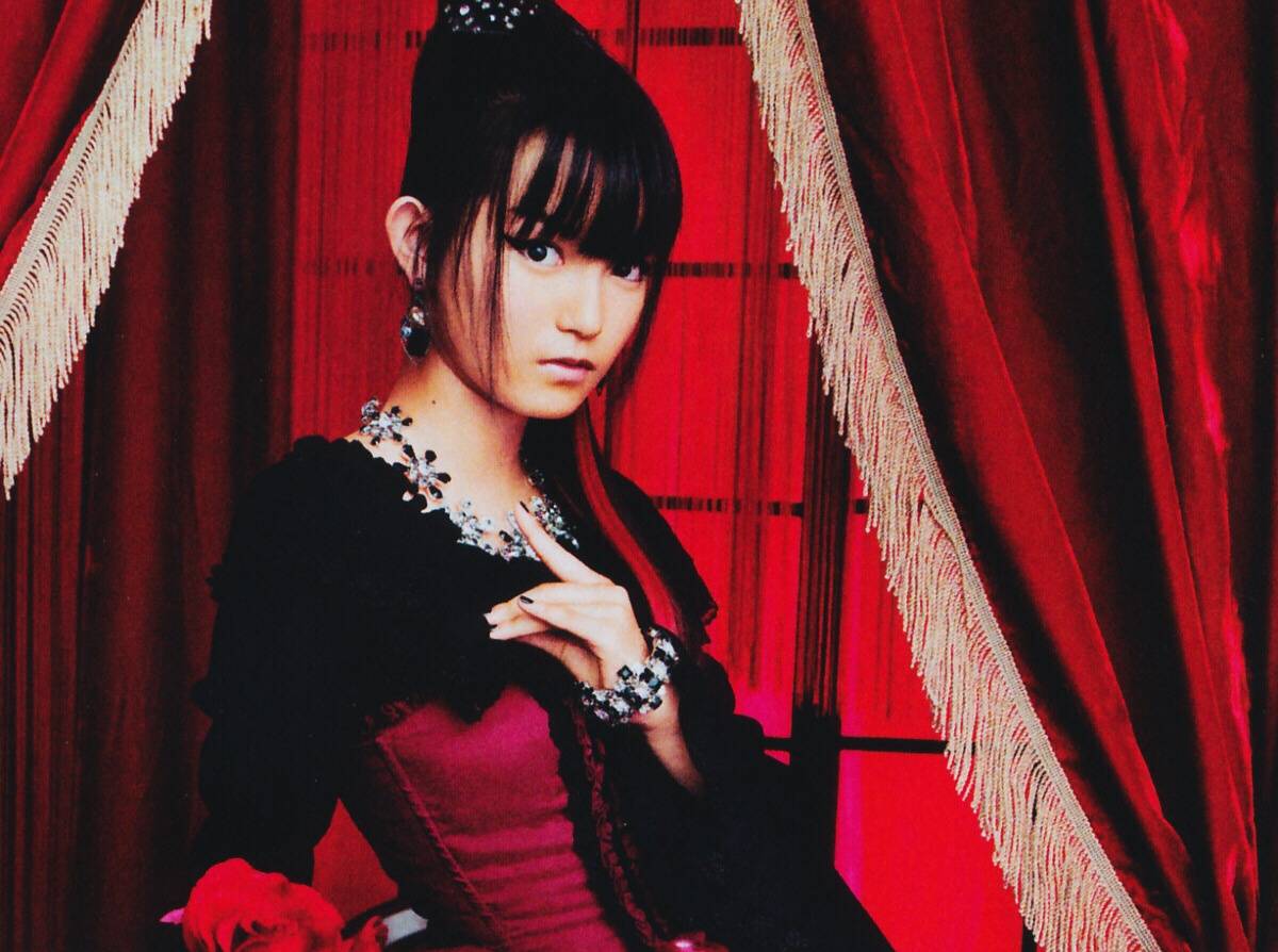 Suzuka Nakamoto Wallpapers