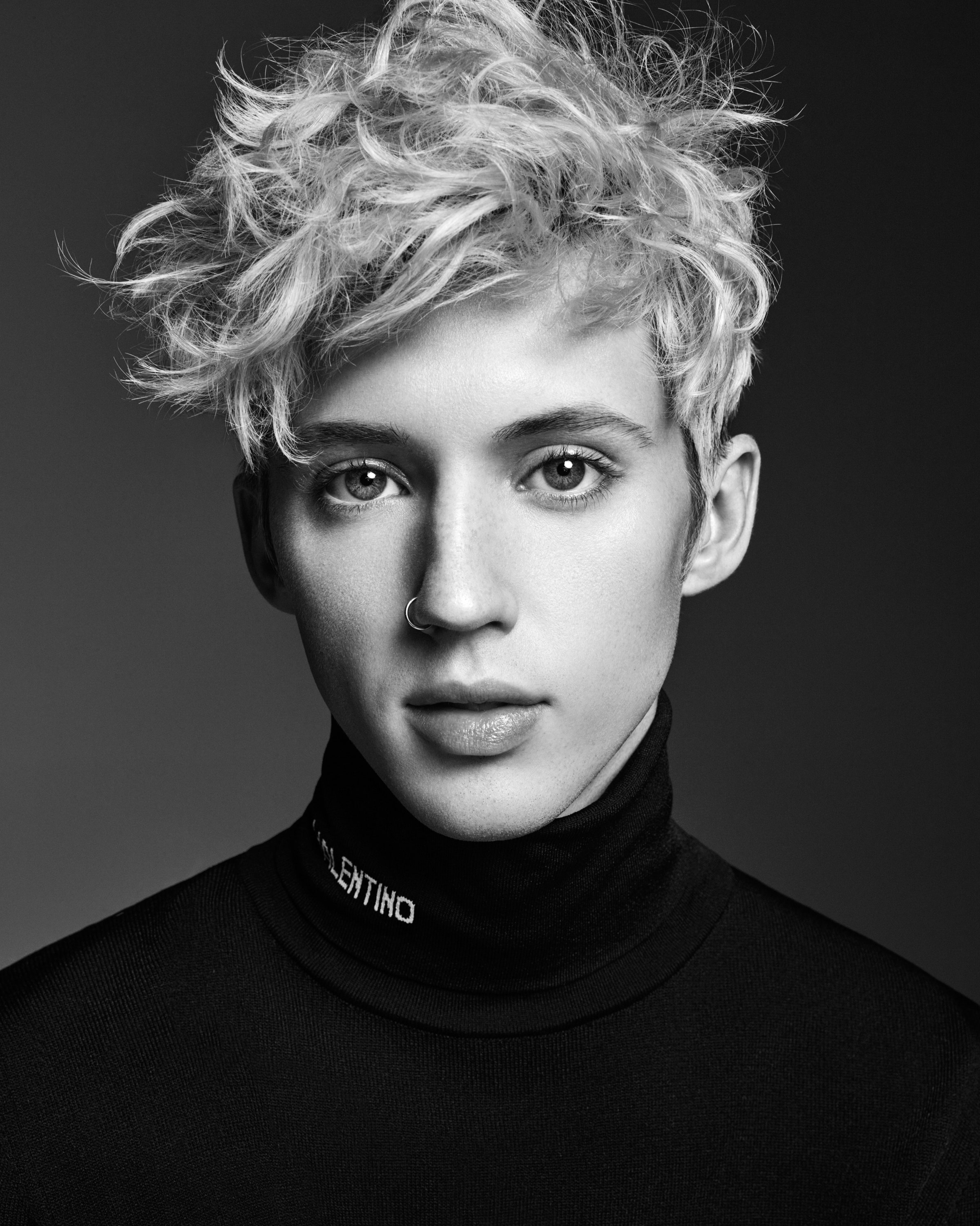 Troye Sivan Desktop Wallpapers