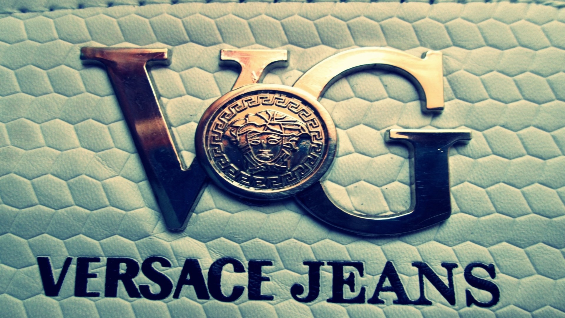 Versace Screensaver Wallpapers