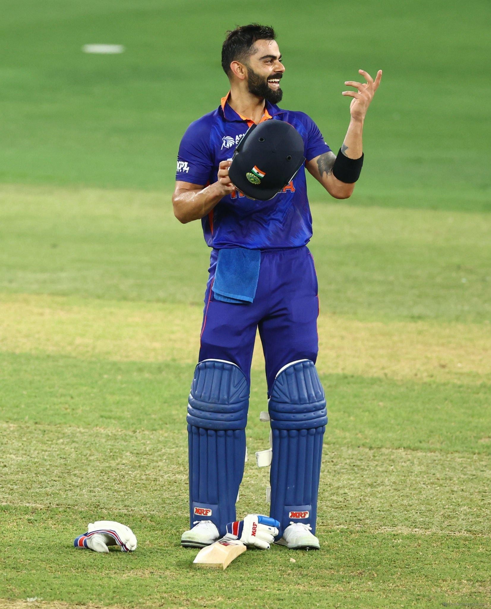 Virat Kohli Wallpapers