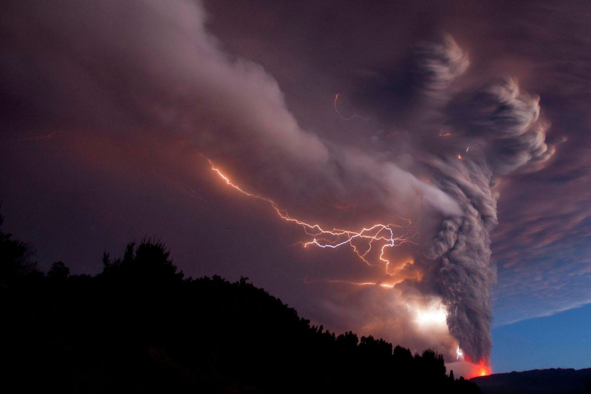 Volcano Lightning Wallpapers