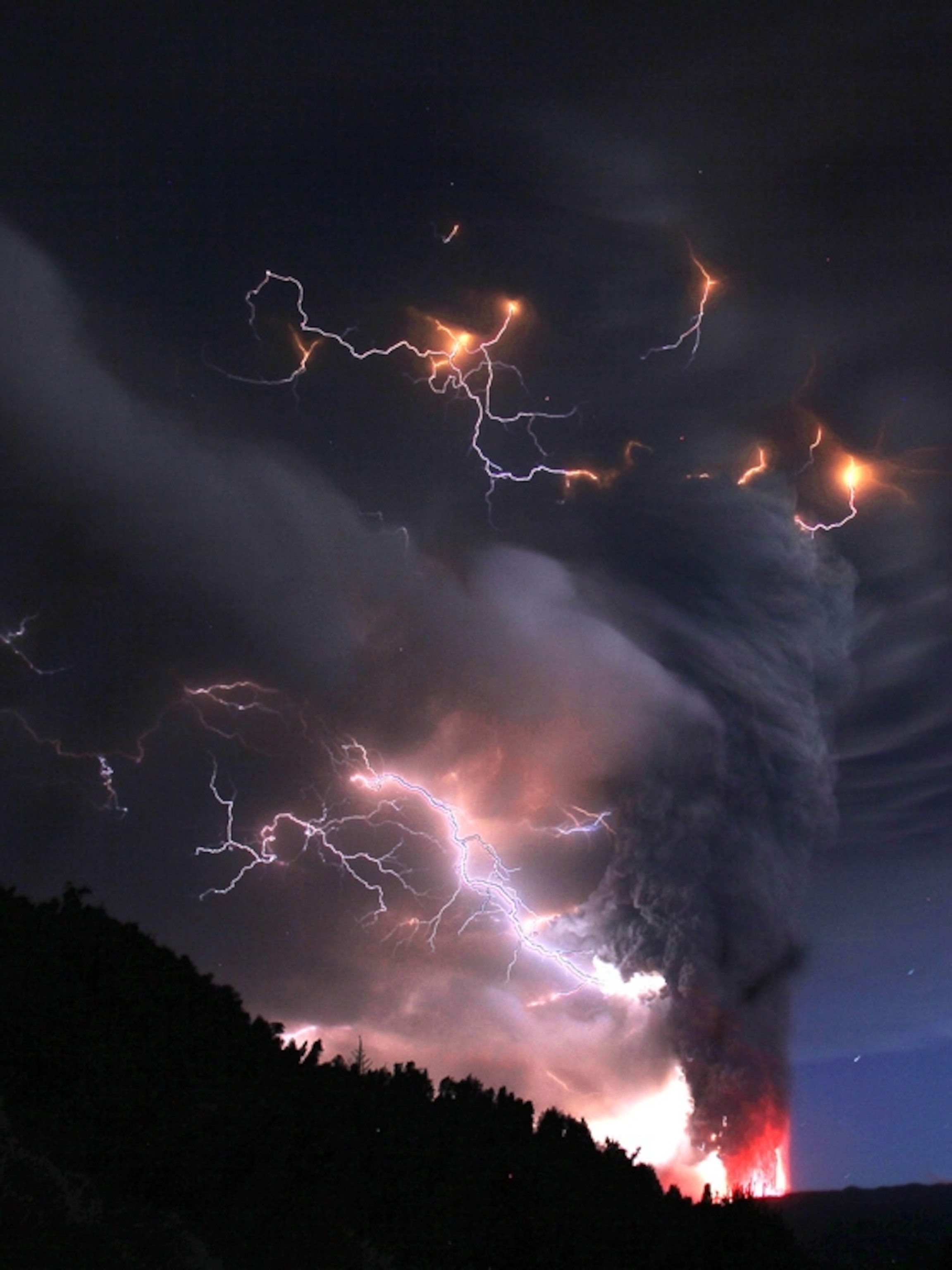 Volcano Lightning Wallpapers