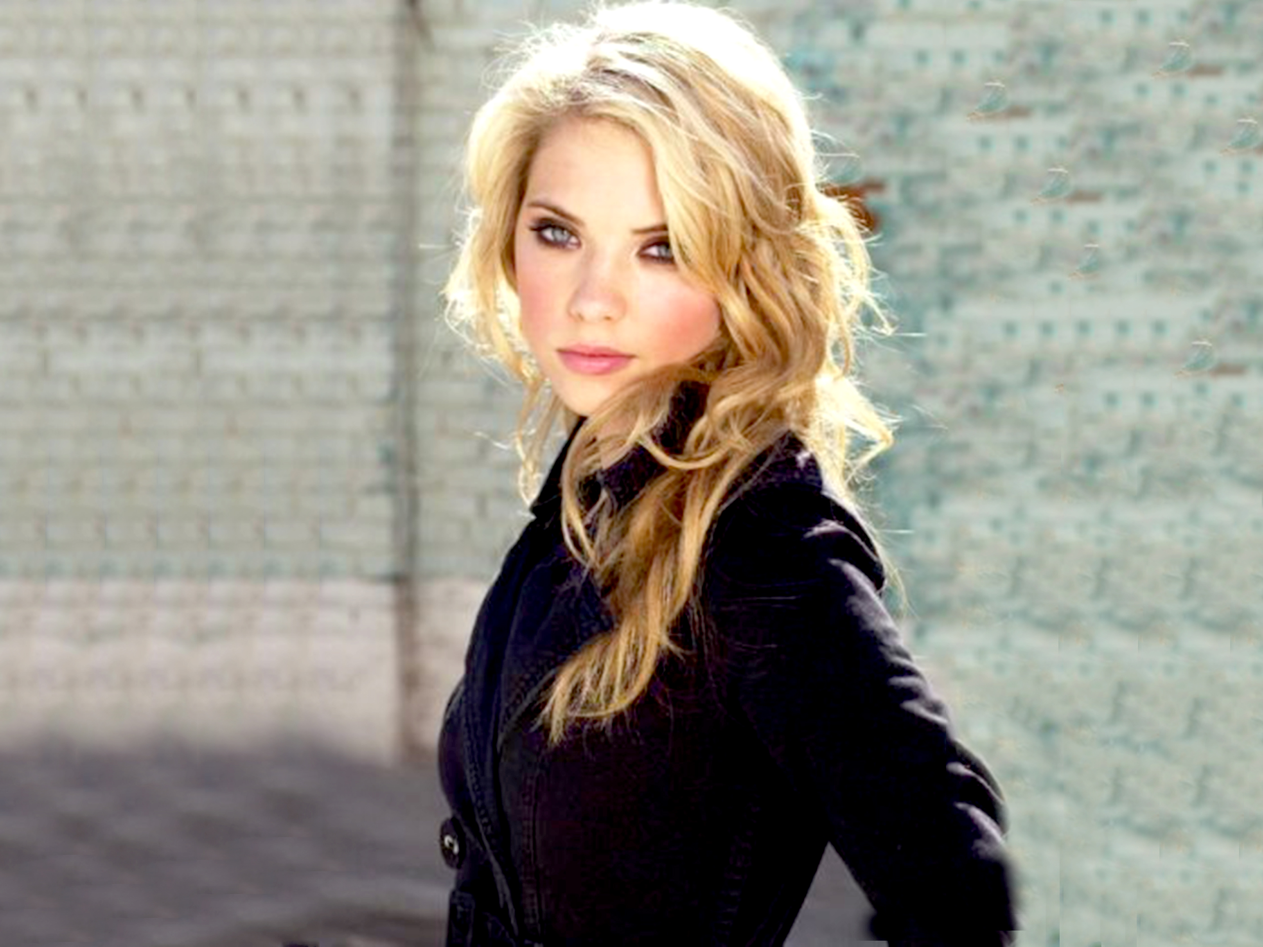 Wallpaper Ashley Benson Wallpapers