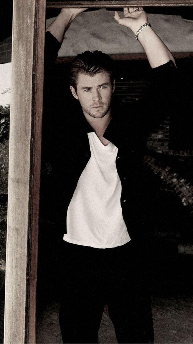 Wallpaper Chris Hemsworth Wallpapers