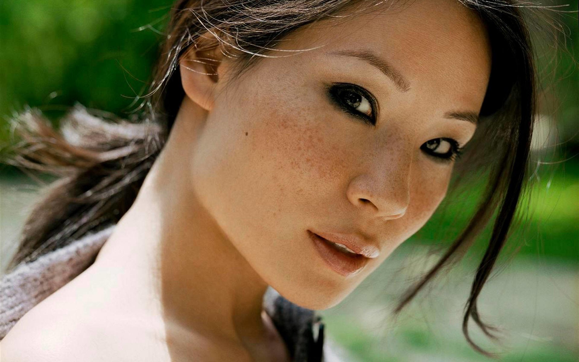 Wallpaper Lucy Liu Wallpapers