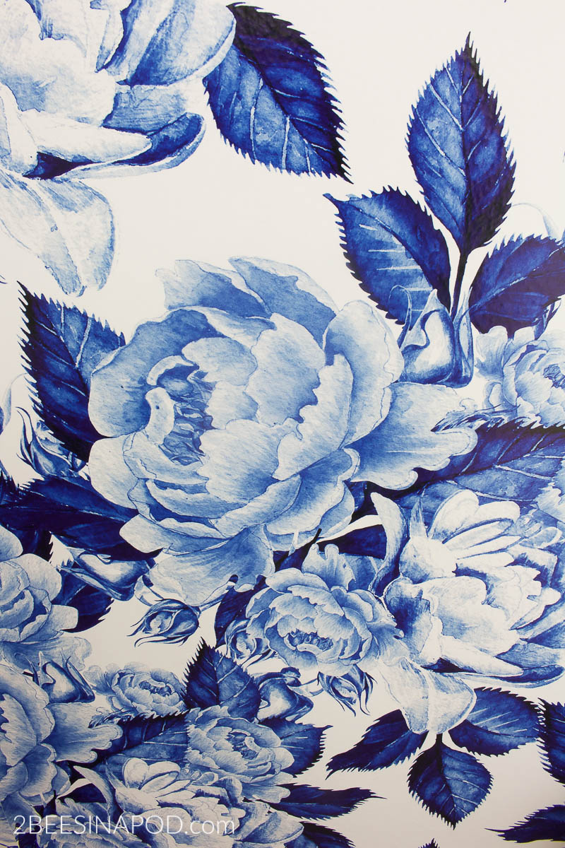 White And Blue Floral Wallpapers