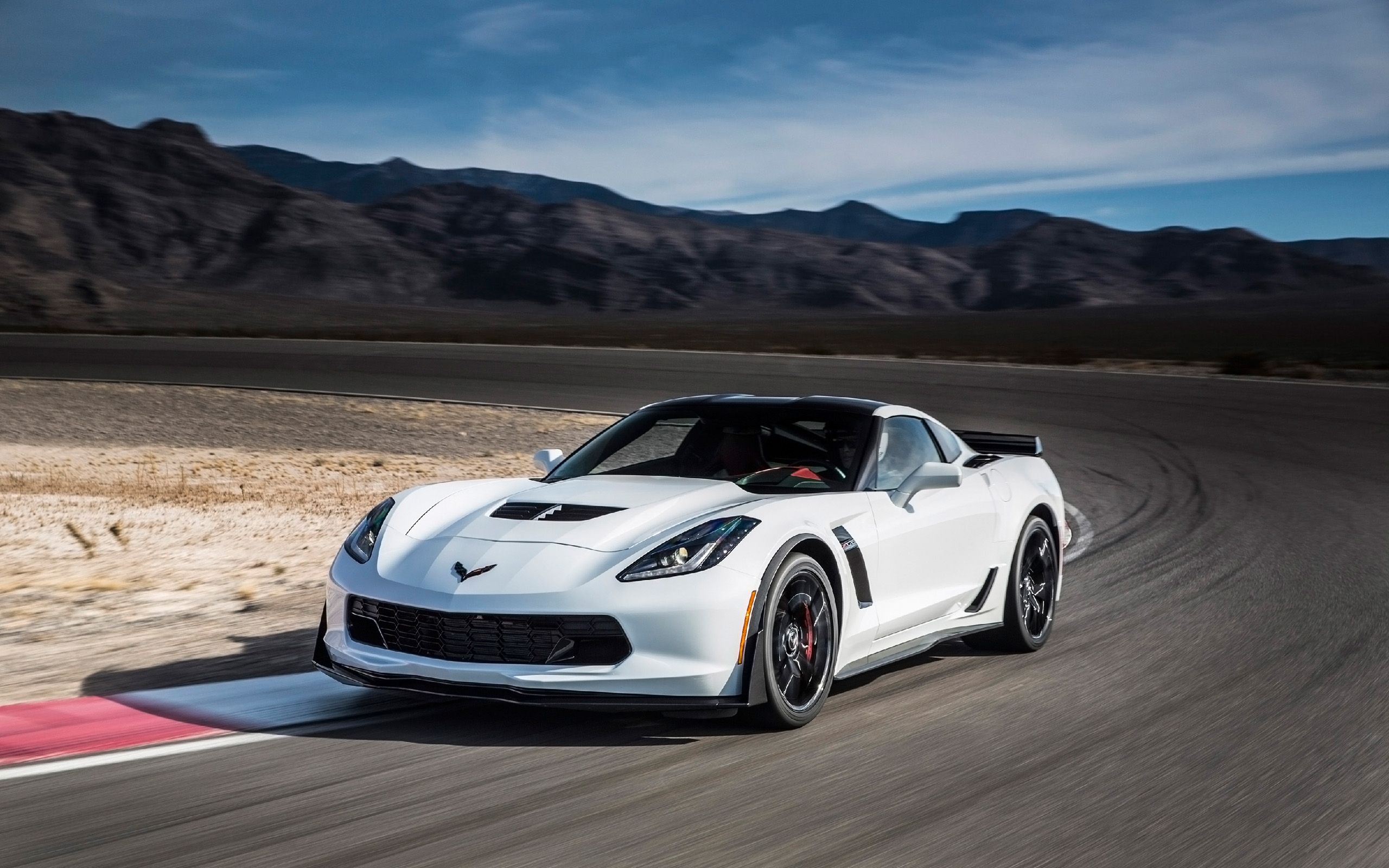 White Corvette Wallpapers