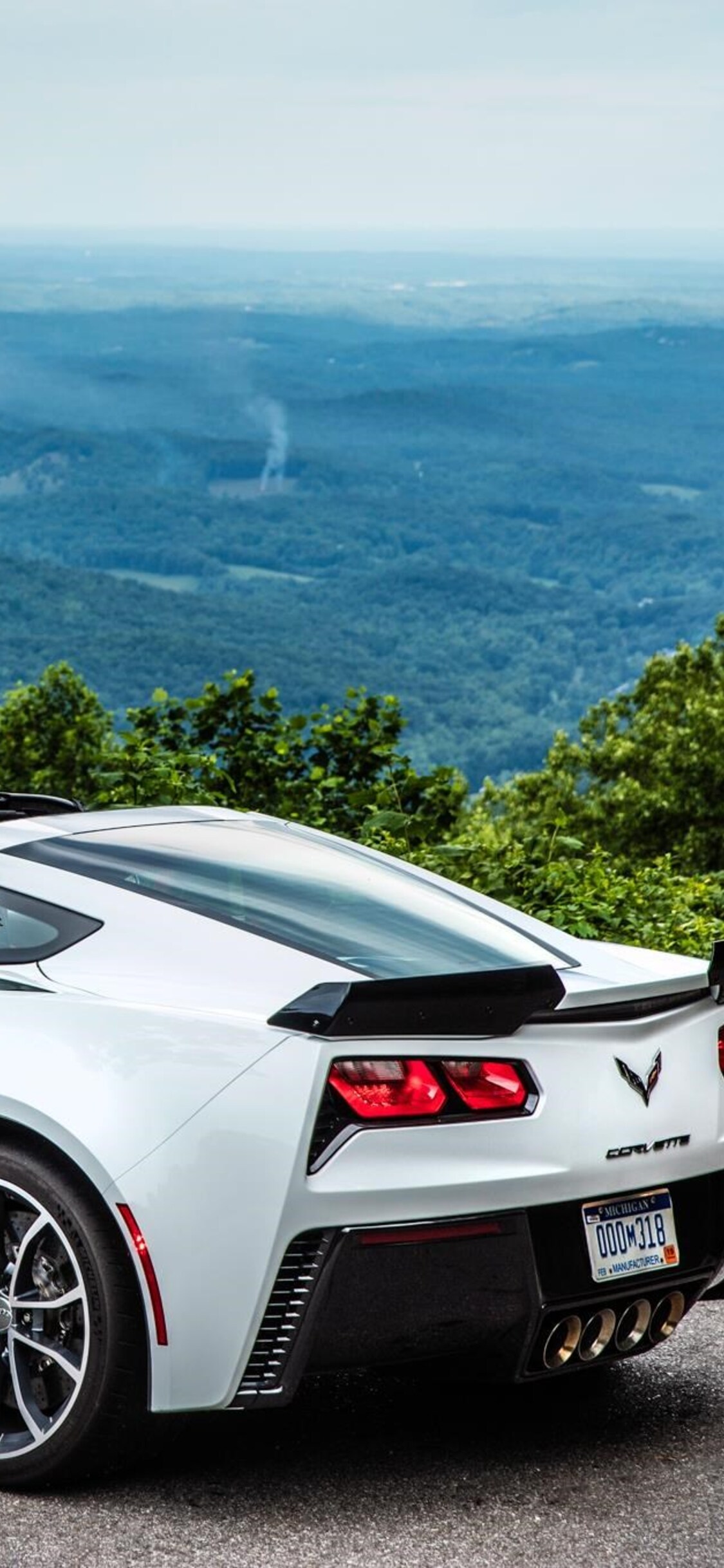 White Corvette Wallpapers