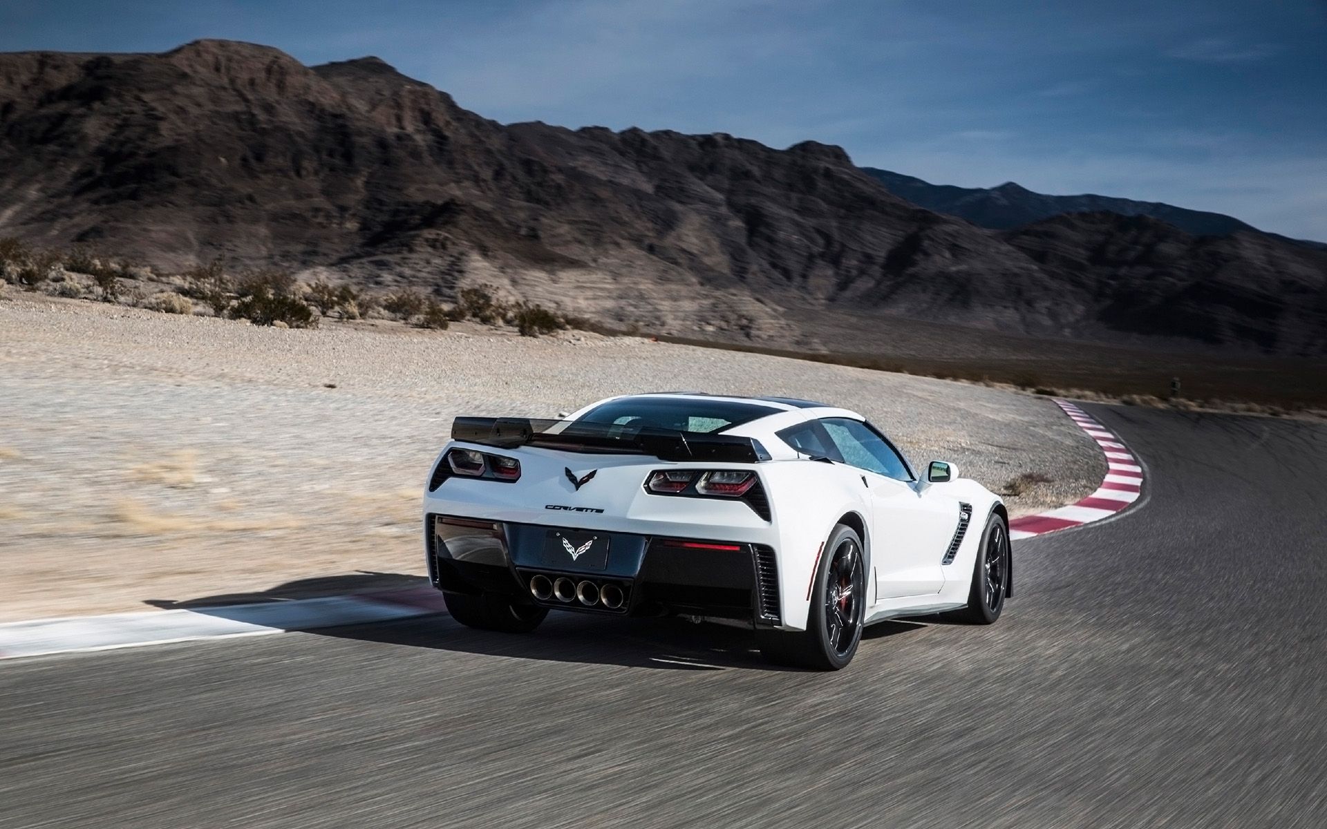 White Corvette Wallpapers