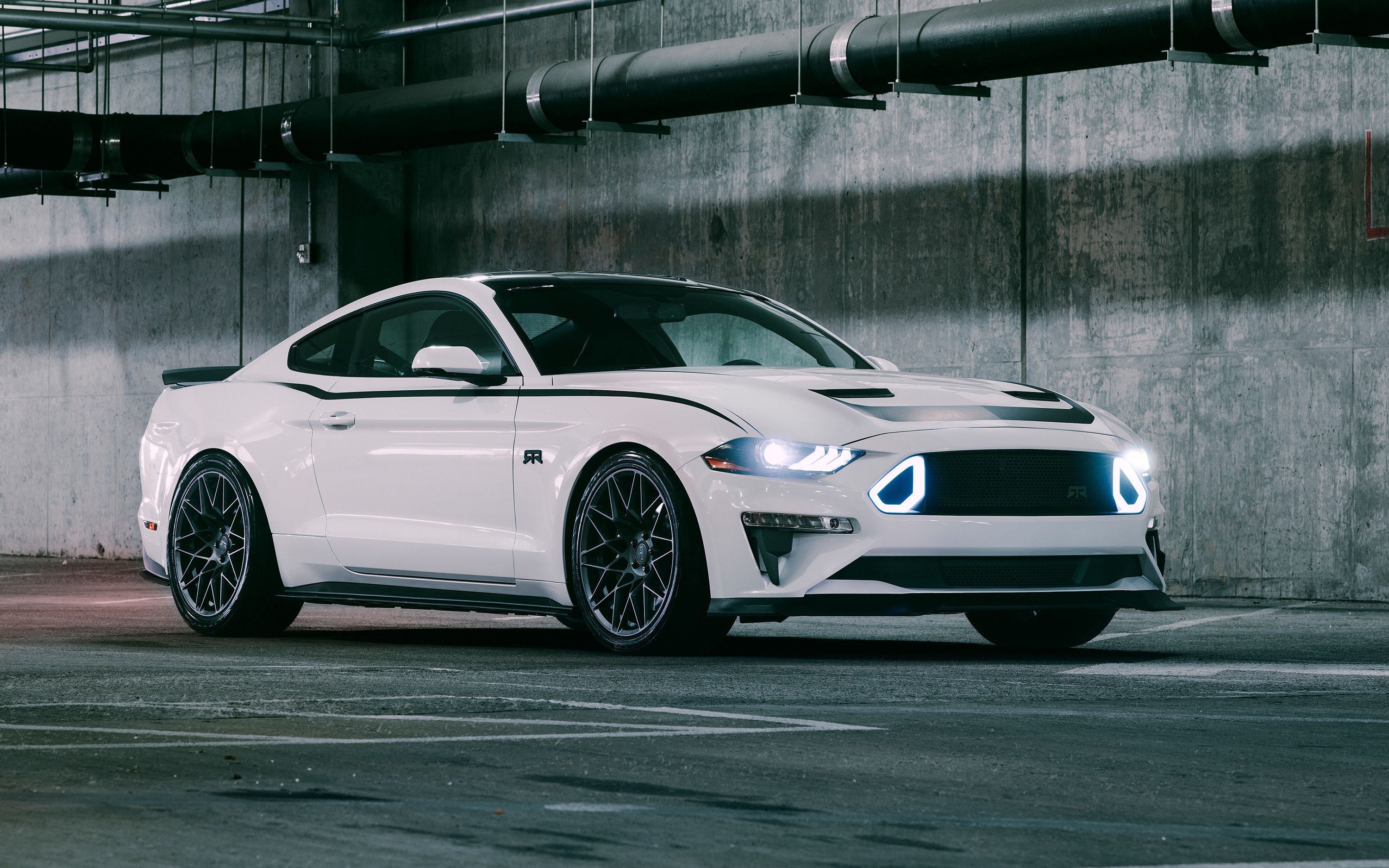 White Gt Mustang Wallpapers