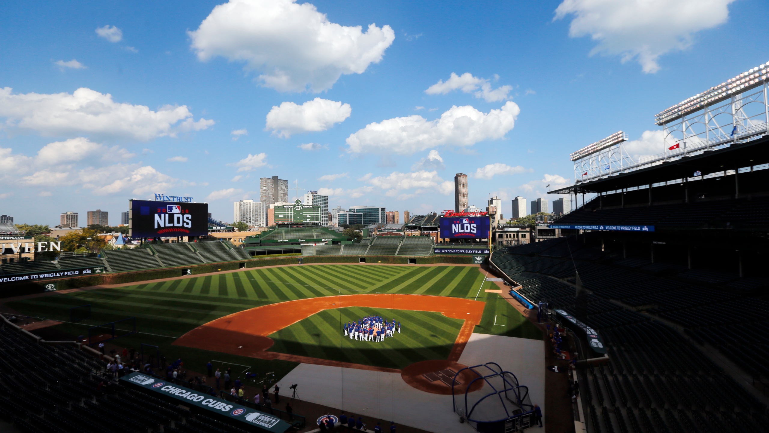 Wrigley Field Wallpapers