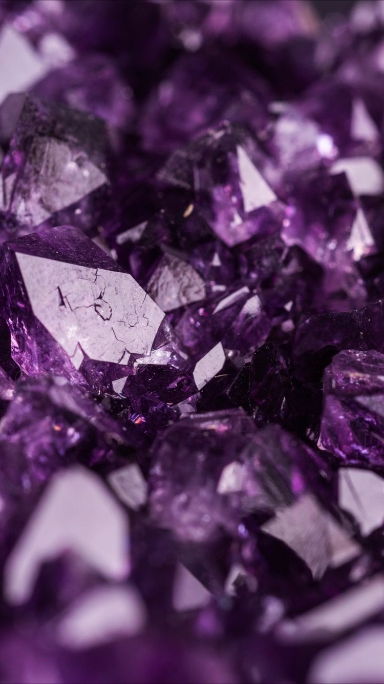 Background Amethyst