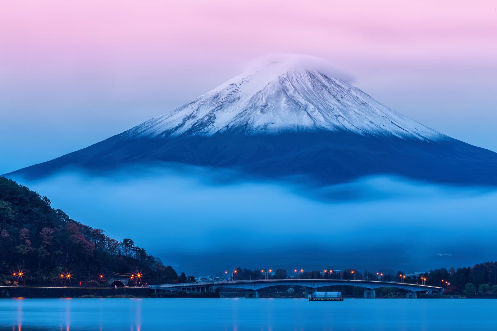 Mount Fuji Background