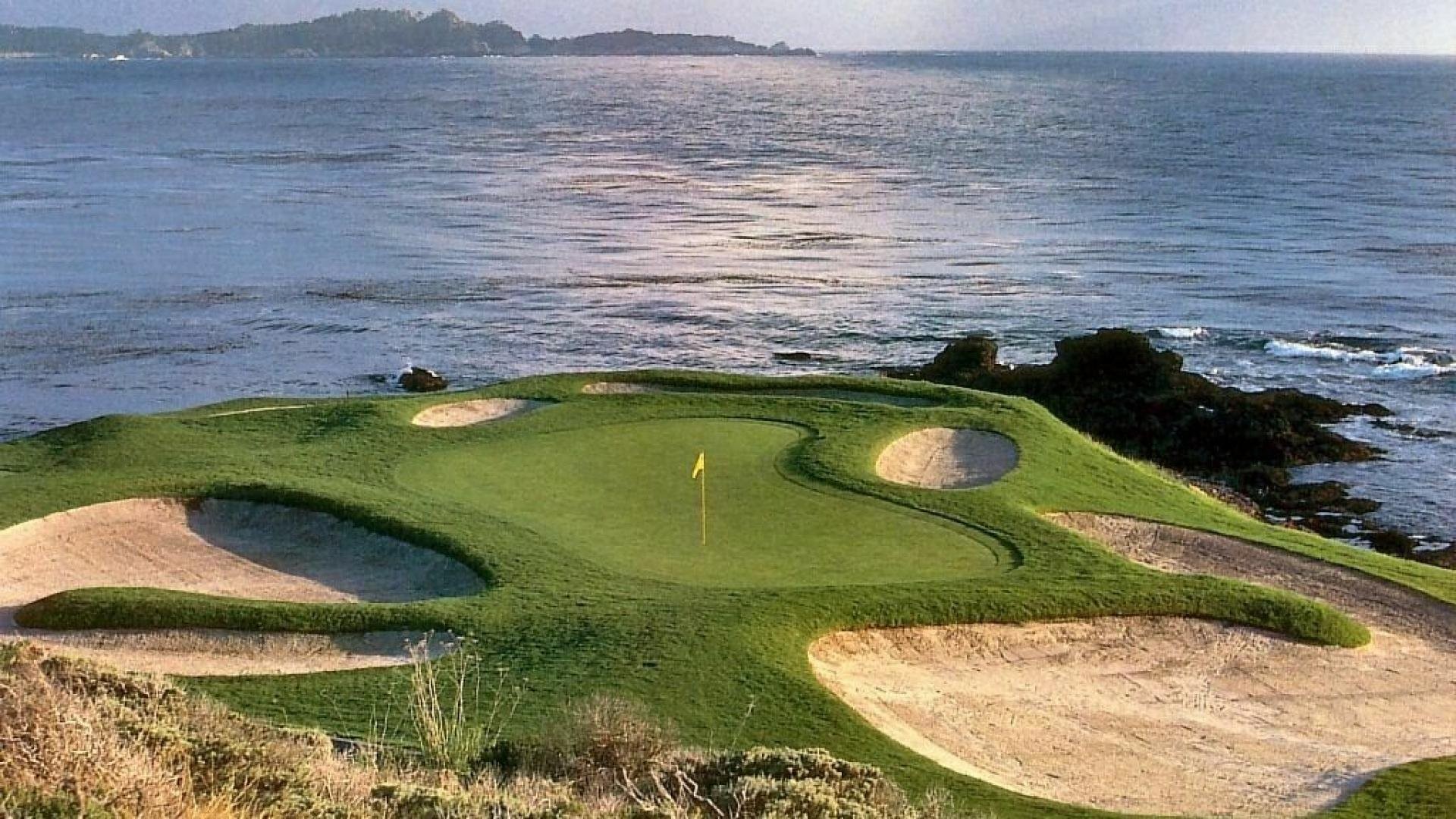 Pebble Beach Background