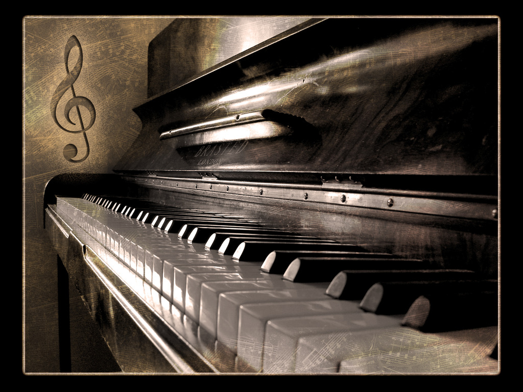 Piano Desktop Background