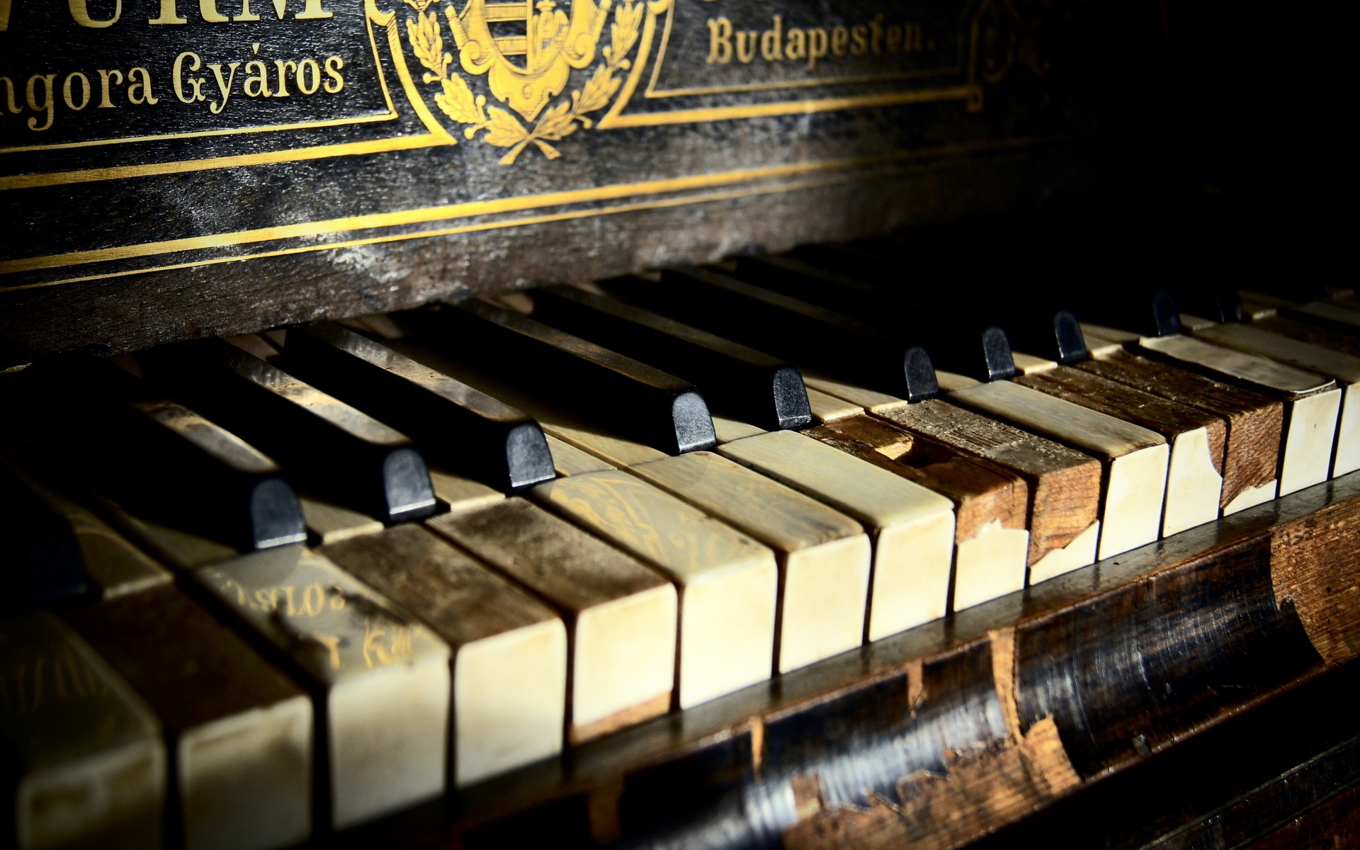 Piano Desktop Background